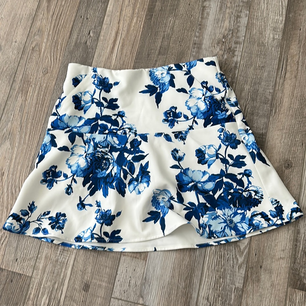 NWT Polo by Ralph Lauren Golf Skirt (WMNS SM)